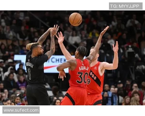 篮网与湖人精彩对决上海集锦回顾全场精彩瞬间与球员表现分析